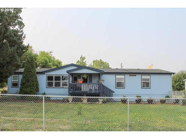 161 Green Siding Rd, Roseburg, OR 97471